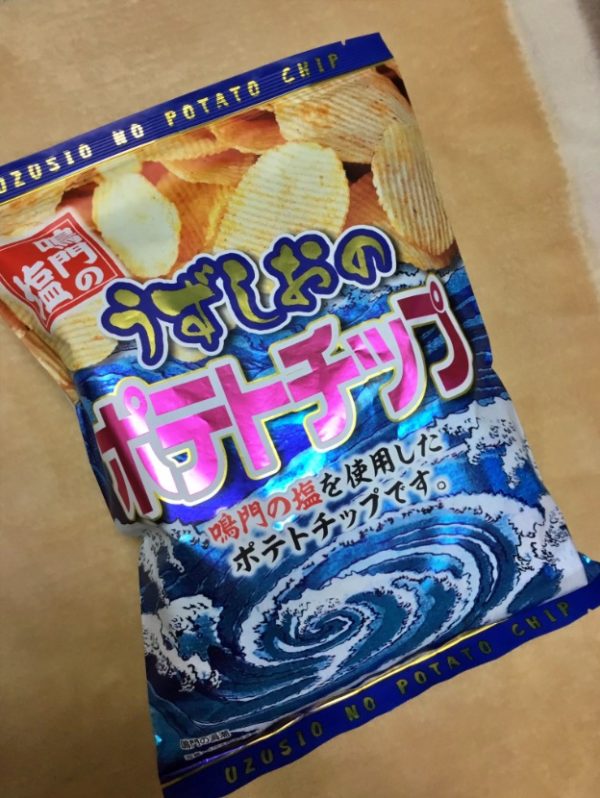 徳島空港で買える子供に人気のお土産②　うずしおのポテトチップス